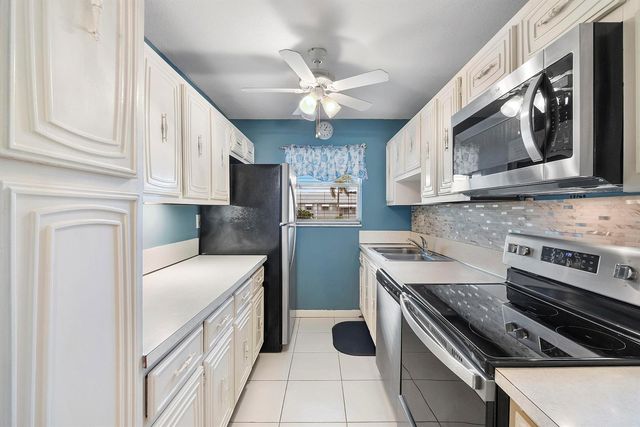 212 W High Point Terrace W A, Delray Beach, FL 33445