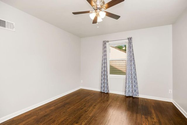 319 E 82nd Street, Kansas City, MO 64114