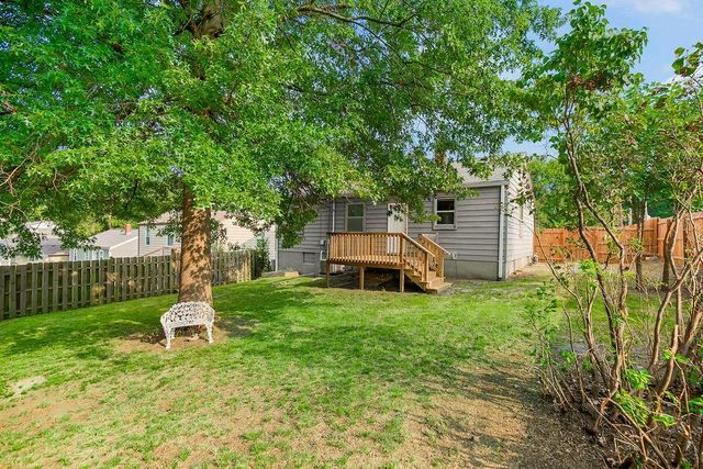319 E 82nd Street, Kansas City, MO 64114