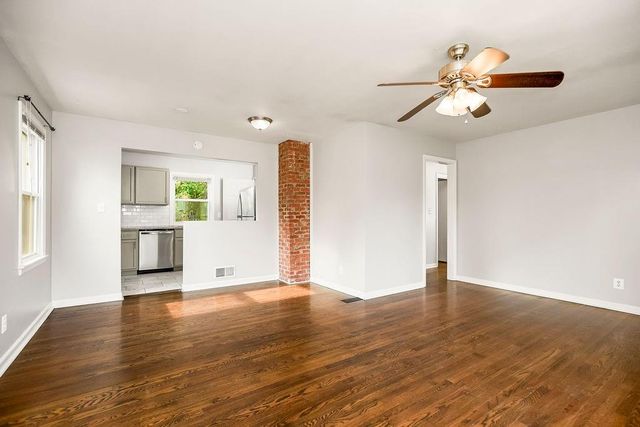 319 E 82nd Street, Kansas City, MO 64114