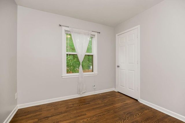 319 E 82nd Street, Kansas City, MO 64114