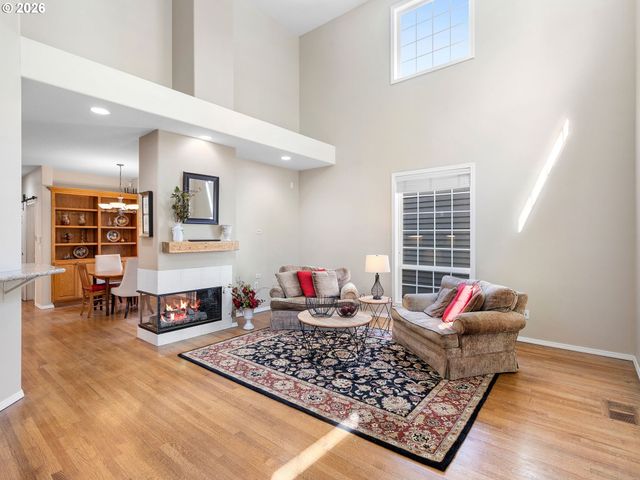 1078 Ne PARKS EDGE Cir, Hillsboro, OR 97124