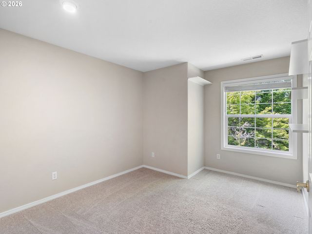1078 Ne PARKS EDGE Cir, Hillsboro, OR 97124