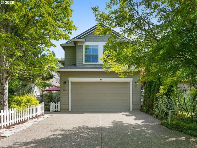 1078 Ne PARKS EDGE Cir, Hillsboro, OR 97124