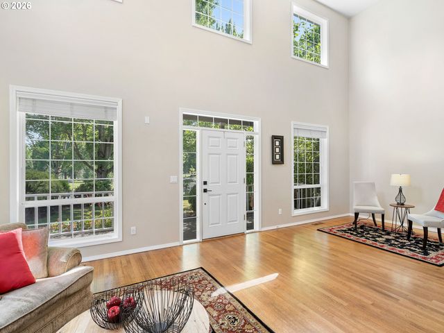 1078 Ne PARKS EDGE Cir, Hillsboro, OR 97124