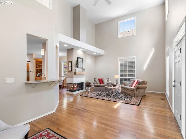1078 Ne PARKS EDGE Cir, Hillsboro, OR 97124