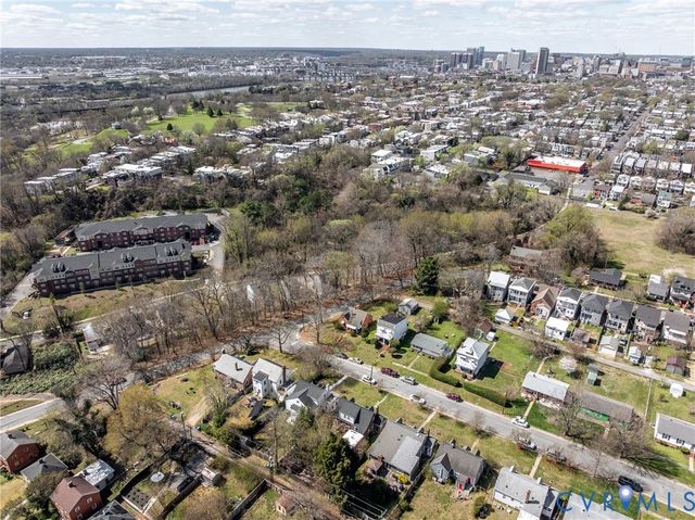 605 N 38th St, Richmond, VA 23223