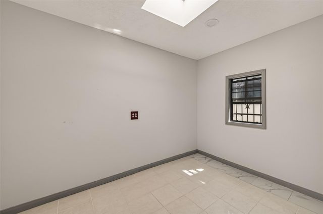 11331 Oakcenter Drive, Houston, TX 77072