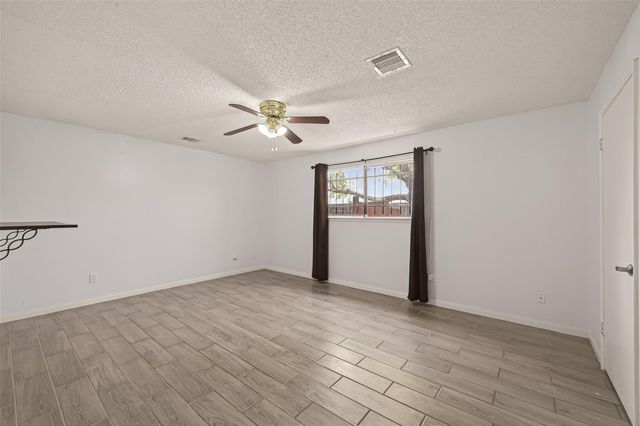 11331 Oakcenter Drive, Houston, TX 77072