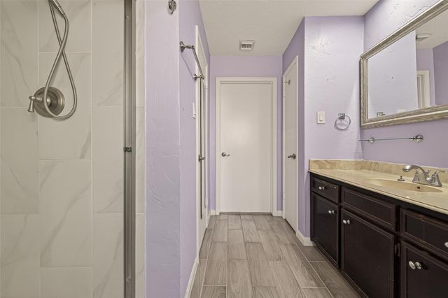 11331 Oakcenter Drive, Houston, TX 77072