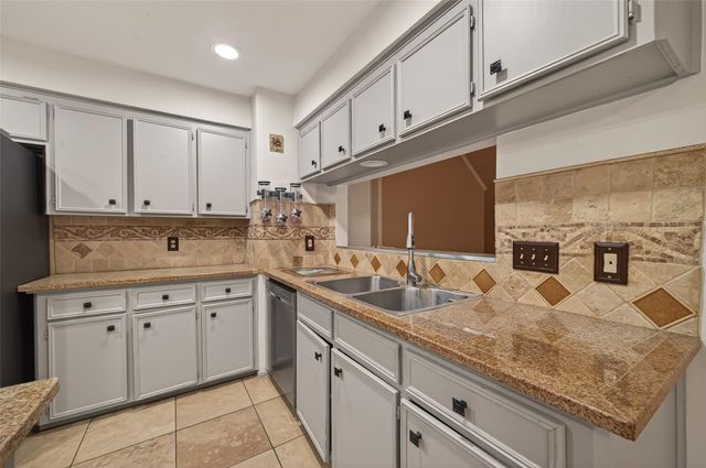 11331 Oakcenter Drive, Houston, TX 77072