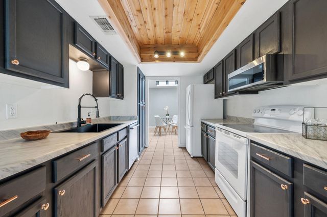 4 Casa Verde, Lakeway, TX 78734