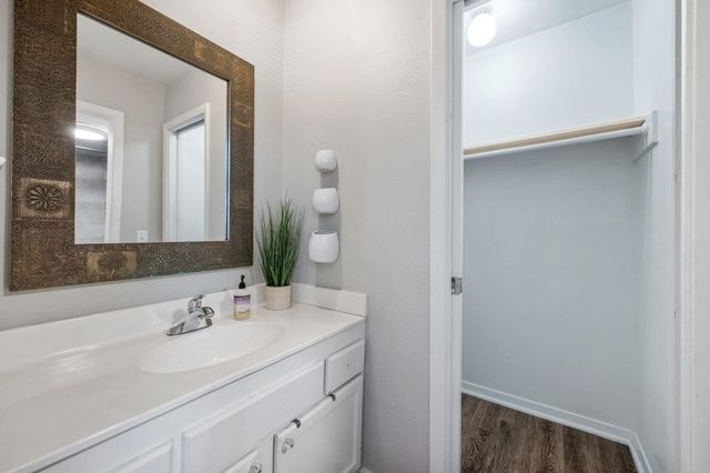 4 Casa Verde, Lakeway, TX 78734