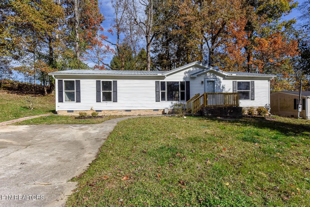 142 Tori Kait Lane, Powell, TN 37849
