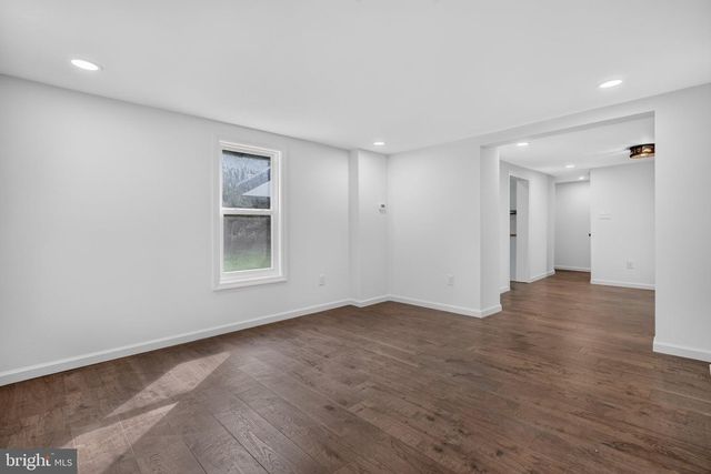 10 W FACTORY RD, Berlin, NJ 08009