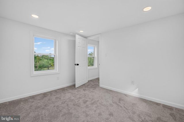10 W FACTORY RD, Berlin, NJ 08009