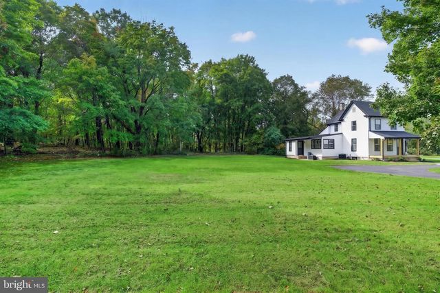 10 W FACTORY RD, Berlin, NJ 08009