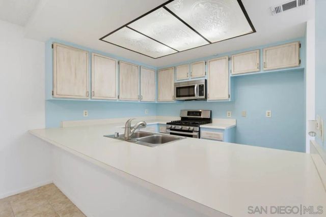 203 Carissa, Oceanside, CA 92057