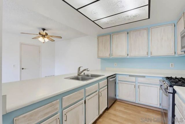 203 Carissa, Oceanside, CA 92057