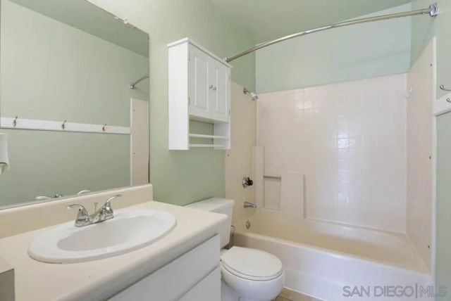 203 Carissa, Oceanside, CA 92057