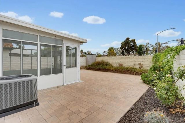 203 Carissa, Oceanside, CA 92057