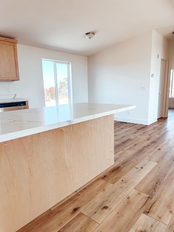 5566 amos, Burson, CA 95225