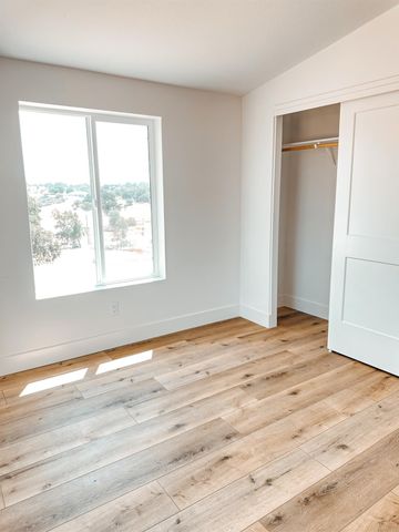 5566 amos, Burson, CA 95225