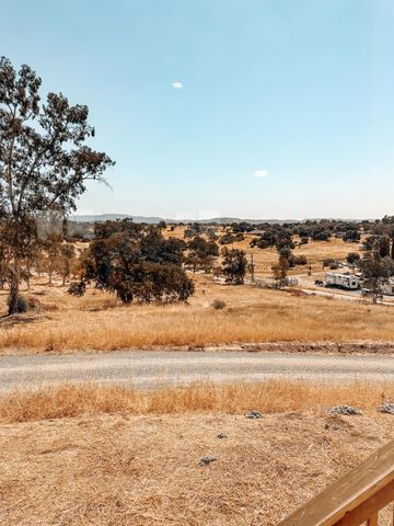 5566 amos, Burson, CA 95225