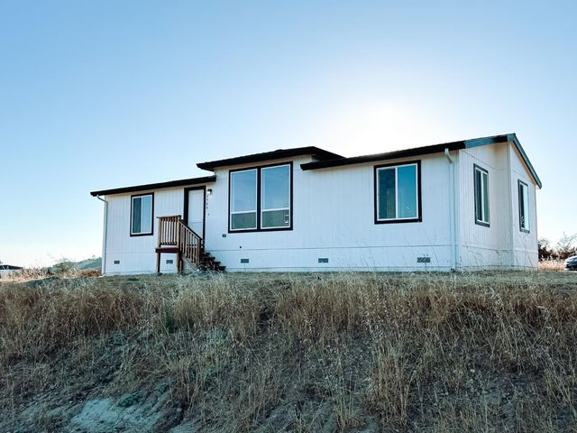 5566 amos, Burson, CA 95225