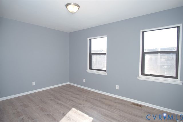 19 Jarratt Ct, Petersburg, VA 23803