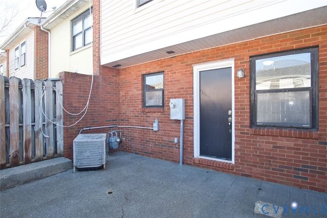 19 Jarratt Ct, Petersburg, VA 23803