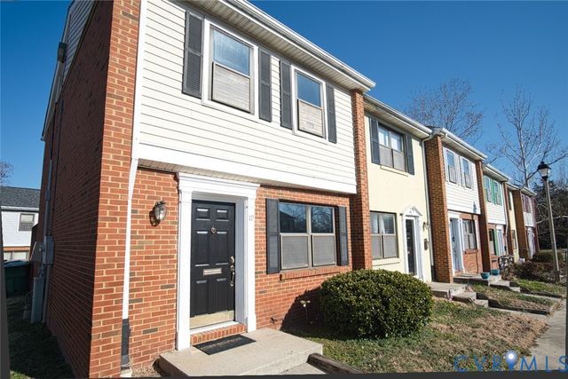 19 Jarratt Ct, Petersburg, VA 23803