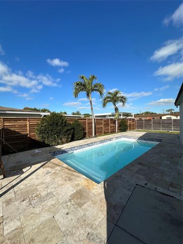 7210 Mckinley Street, Hollywood, FL 33024