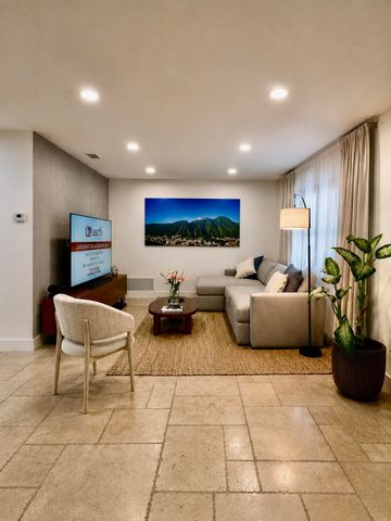 7210 Mckinley Street, Hollywood, FL 33024