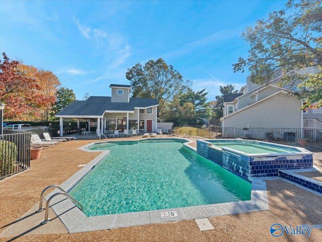 1119 Stones Throw Drive NW 1119, Huntsville, AL 35806