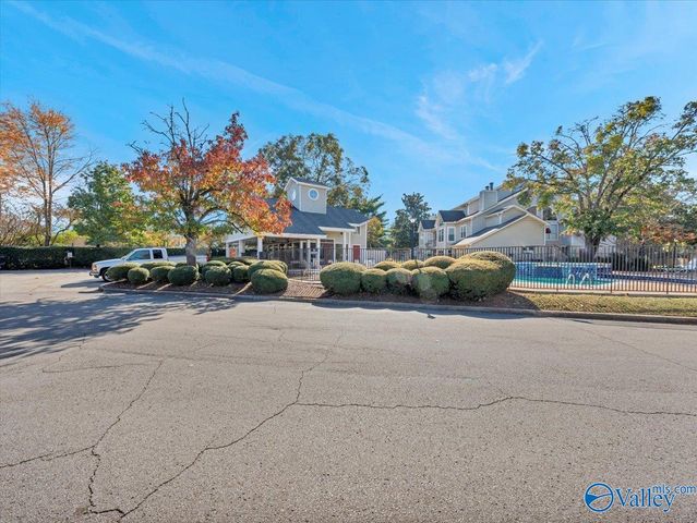 1119 Stones Throw Drive NW 1119, Huntsville, AL 35806