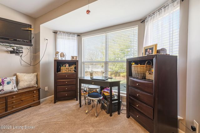 8904 Stony Falls Way, Jeffersontown, KY 40299