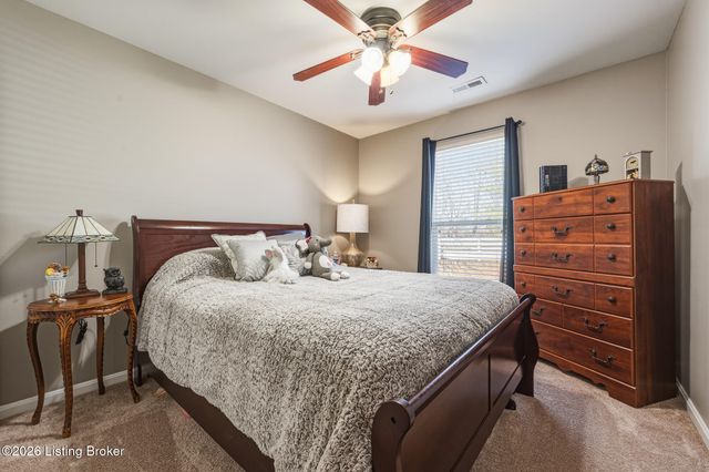 8904 Stony Falls Way, Jeffersontown, KY 40299