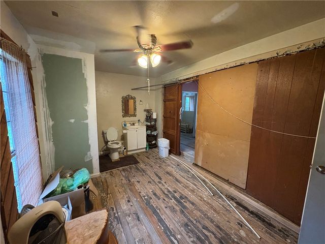 2530 Dunbar St, Corpus Christi, TX 78405