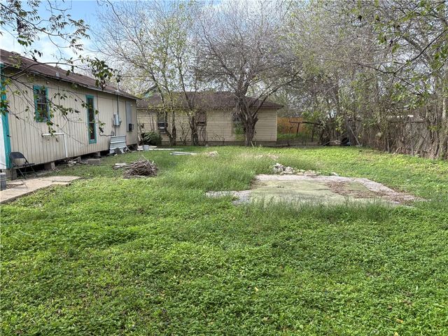 2530 Dunbar St, Corpus Christi, TX 78405