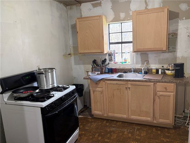 2530 Dunbar St, Corpus Christi, TX 78405