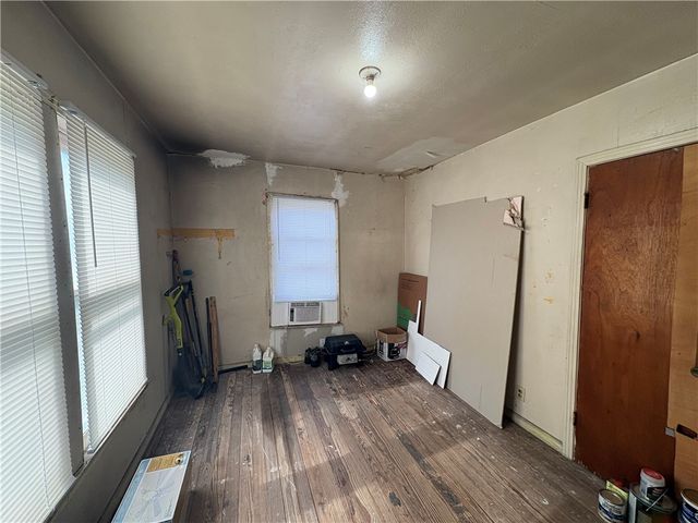 2530 Dunbar St, Corpus Christi, TX 78405