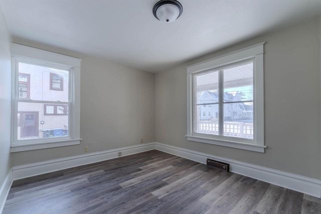 630 JACKSON STREET, Oshkosh, WI 54901