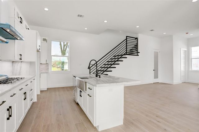 6816 Hartland Avenue, Houston, TX 77055