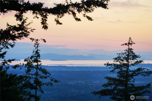 1749 Sapphire Trail, Bellingham, WA 98226