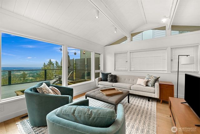 1749 Sapphire Trail, Bellingham, WA 98226