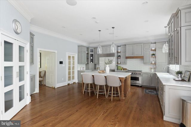 4115 40TH PL N, Arlington, VA 22207