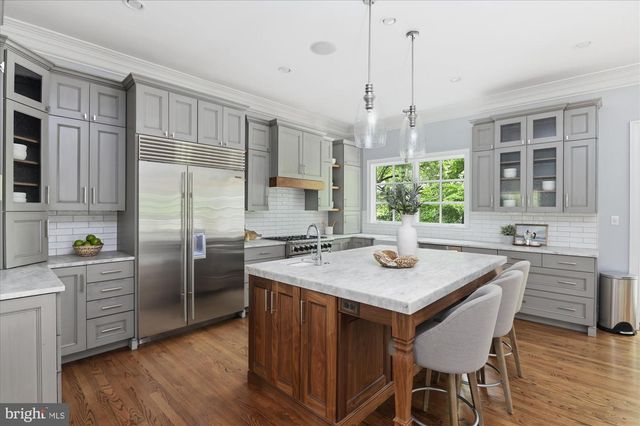 4115 40TH PL N, Arlington, VA 22207