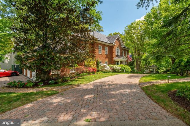 4115 40TH PL N, Arlington, VA 22207
