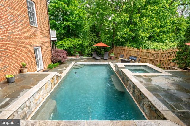 4115 40TH PL N, Arlington, VA 22207